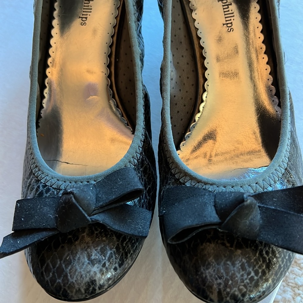 Lindsay Phillips switchflops Isabel Gray Snake Print Size 8